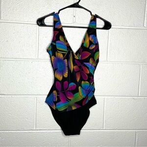 < Vintage Longitude Floral Pattern One Piece Swimsuit >